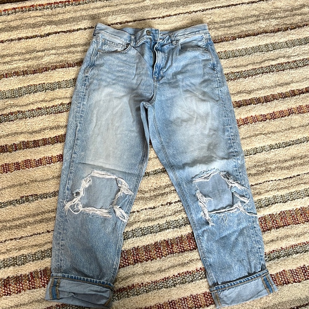 American eagle mom jeans